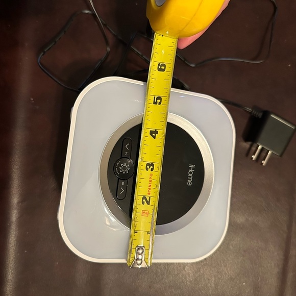 iHome clock speaker - Picture 6 of 6